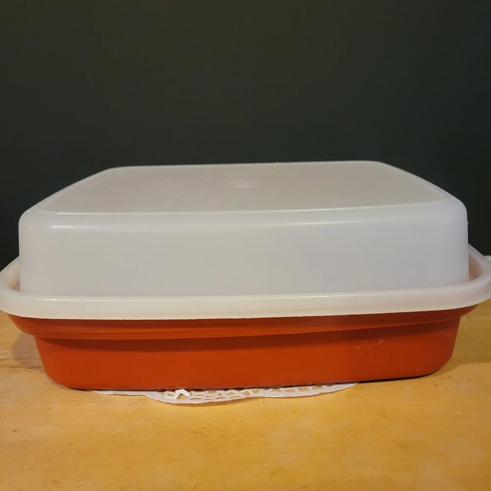 Set of 2 Vintage Tupperware Marinade/Storage Trays Paprika Red w/ Lids - Picture 2 of 11